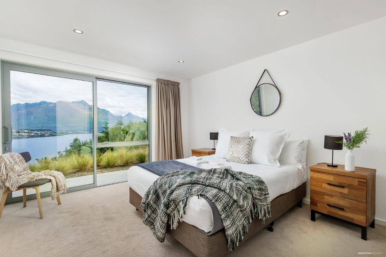 Executive Living In Bluewater Lägenhet Queenstown Exteriör bild