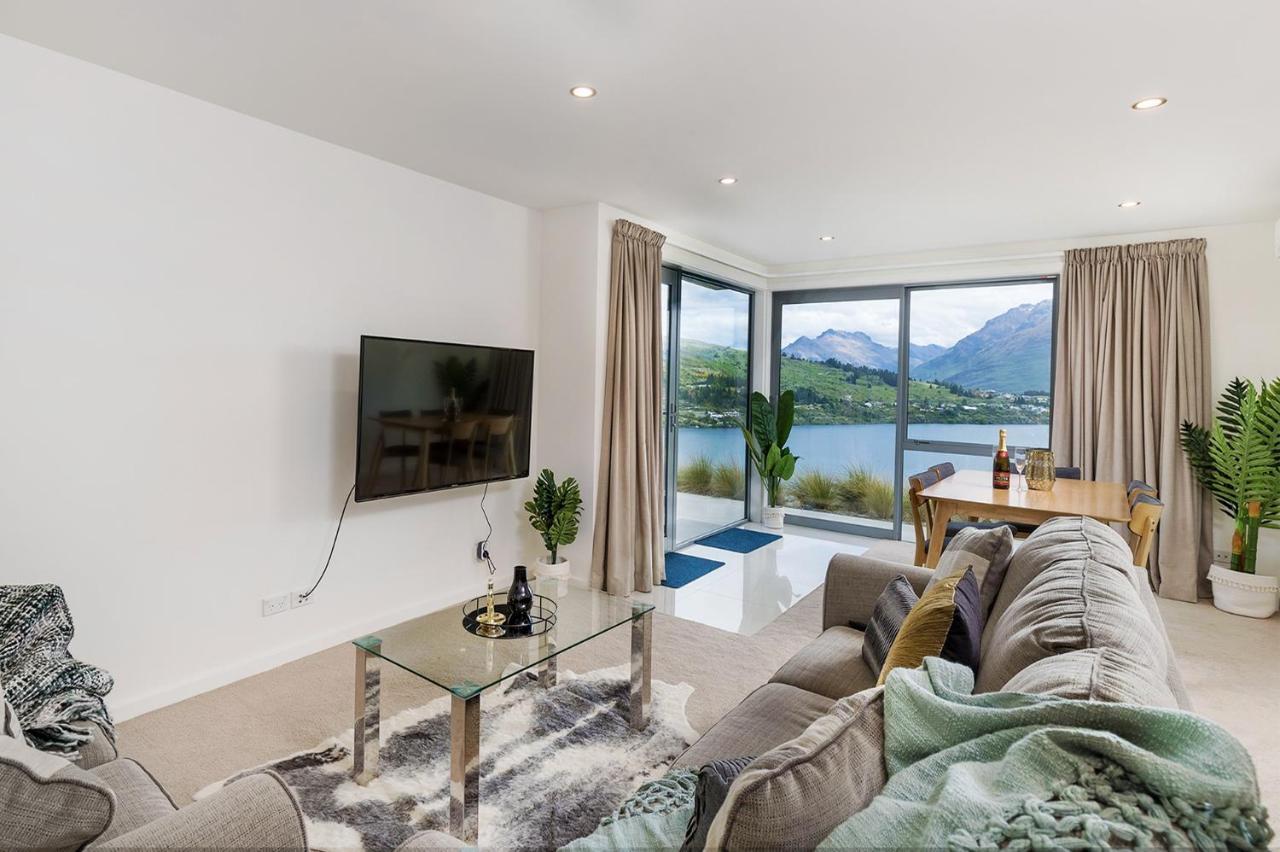 Executive Living In Bluewater Lägenhet Queenstown Exteriör bild